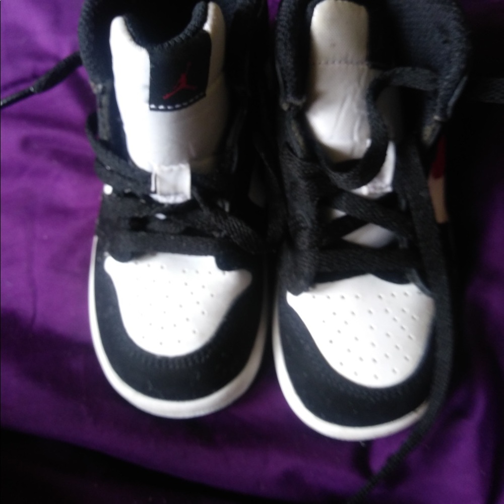 Boys Jordan number 1’s